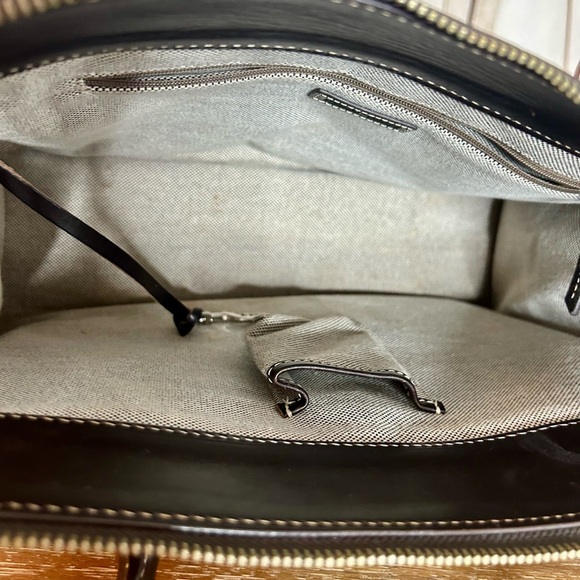 Authentic Dooney & Bourke Double Pocket Tote - Picture 11 of 12